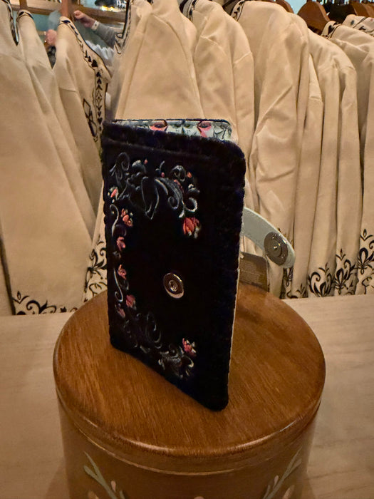 DLP - 2026 World of Frozen x Loungefly Wallet