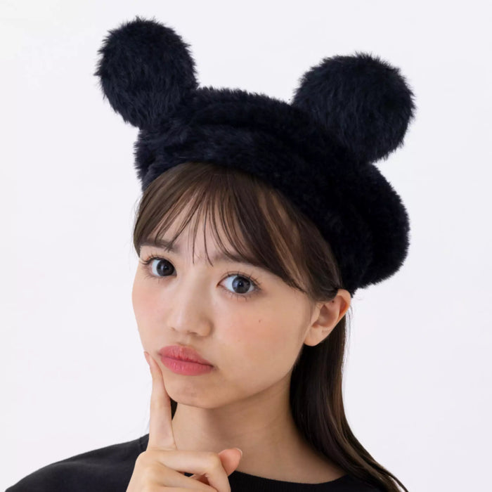 TDR - Enjoy Winter Fashion Collection x Mickey Mouse Fluffy Beret For Adults Color: Black (Release Date: Oct 16, 2025)