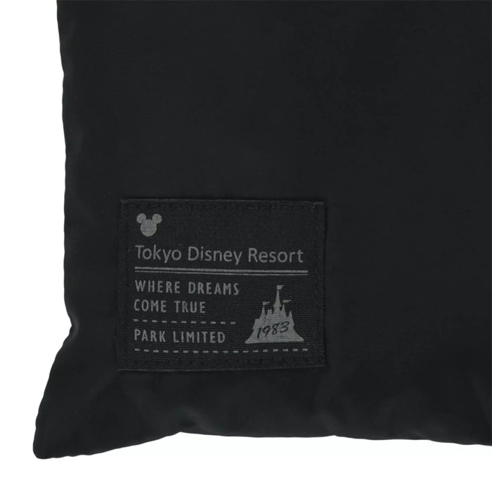 TDR - Enjoy Winter Fashion Collection x Mickey Mouse Scarf  for Adults Color: Black (Release Date: Oct 16, 2025)