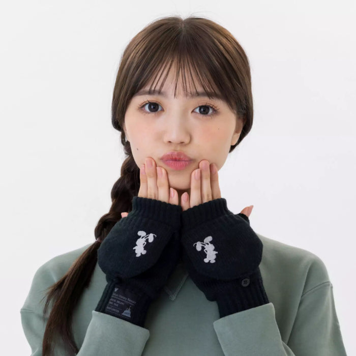 TDR - Enjoy Winter Fashion Collection x Mickey Mouse Fluffy Mittens for Adults Color: Black (Release Date: Oct 16, 2025)