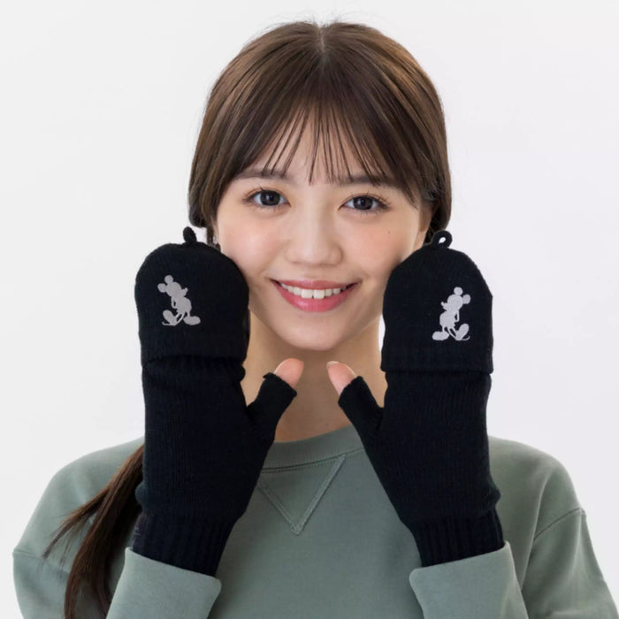 TDR - Enjoy Winter Fashion Collection x Mickey Mouse Fluffy Mittens for Adults Color: Black (Release Date: Oct 16, 2025)