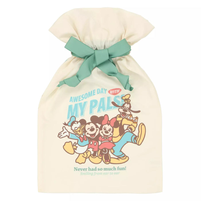TDR - 2026 Mickey & Friends "AWESOME DAY WITH MY PALS!" Blanket & Drawstring Bag (Release Date: Oct 22, 2026)