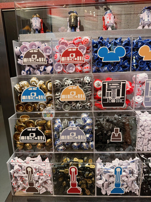 HKDL - Star War Build Your Own Droid