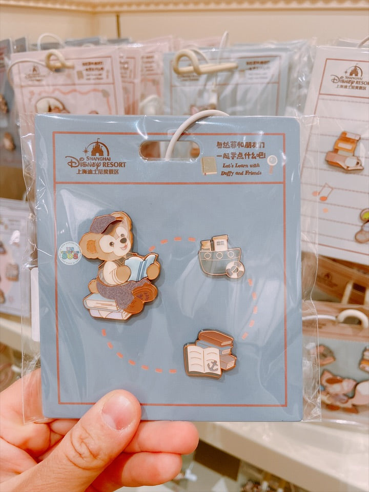 SHDL - Duffy and Friends Small Classroom Collection x Duffy Pin Badges Set
