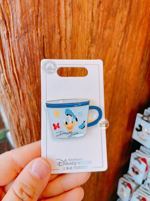 SHDL - Mickey & Friends Mug Shaped Pin x Donald Duck