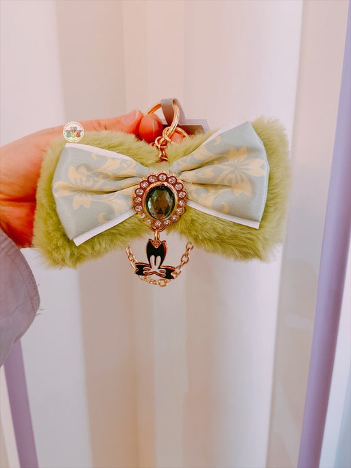 SHDL - Disney Winter Magic Cavalcade Princess Collection x Tiana Fluffy Bow Keychain