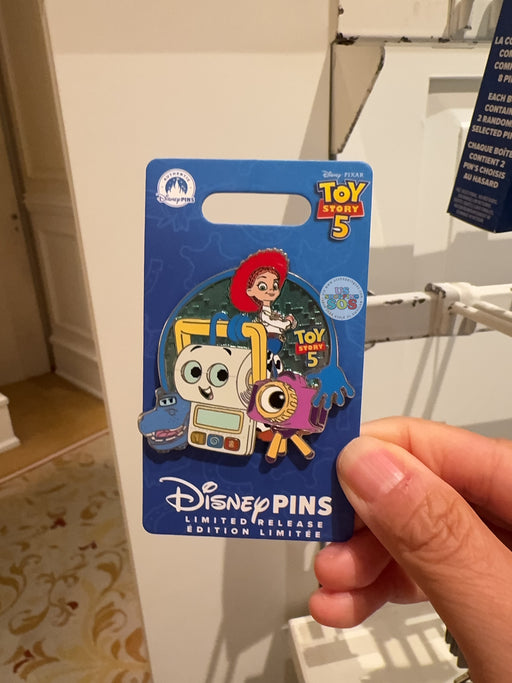 HKDL - Toy Story 5 Jessie,Sticky Hand of Blue, Smarty Pants, Atlas And Snappy of Renders Limited Release Edition Pin