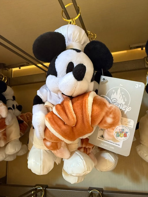 DLR/WDW - Mickey & Friends Bakery Fun 2026 - Mickey Plush Keychain