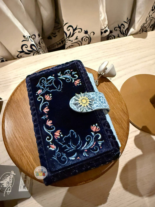 DLP - 2026 World of Frozen x Loungefly Wallet