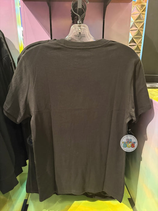 Universal Studios - Wicked: For Good - Golden “W” Logo Black T-shirt (Adult)