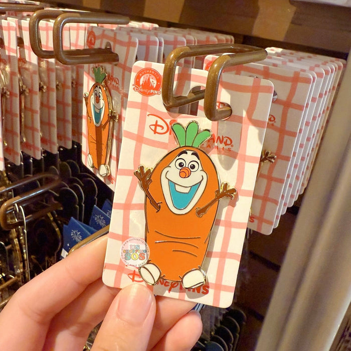 DLP - Frozen Olaf in "Carrot" Costume Pin Badge