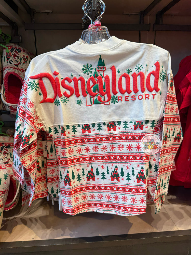 DLR/WDW - Christmas 2025 - Spirit Jersey Castle Christmas Cream Pullover (Youth)