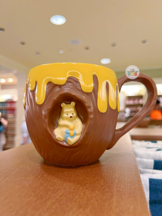 DLR/WDW - Winnie the Pooh & Honey Mug
