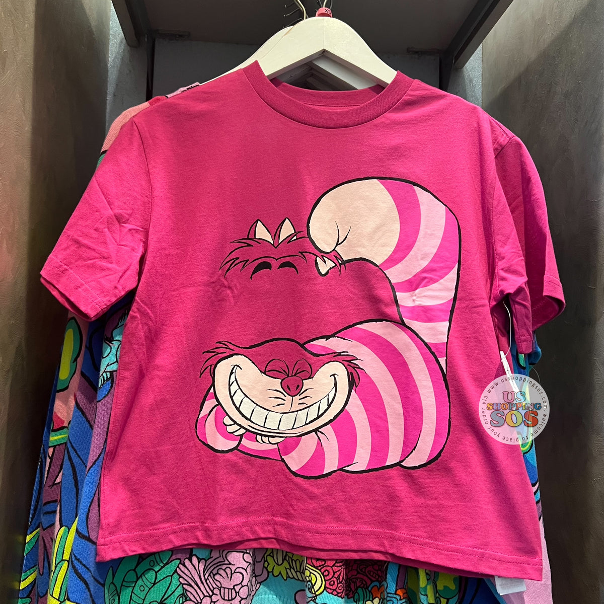 DLR/WDW Alice in Wonderland Cheshire Cat Cropped Fuchsia T-shirt