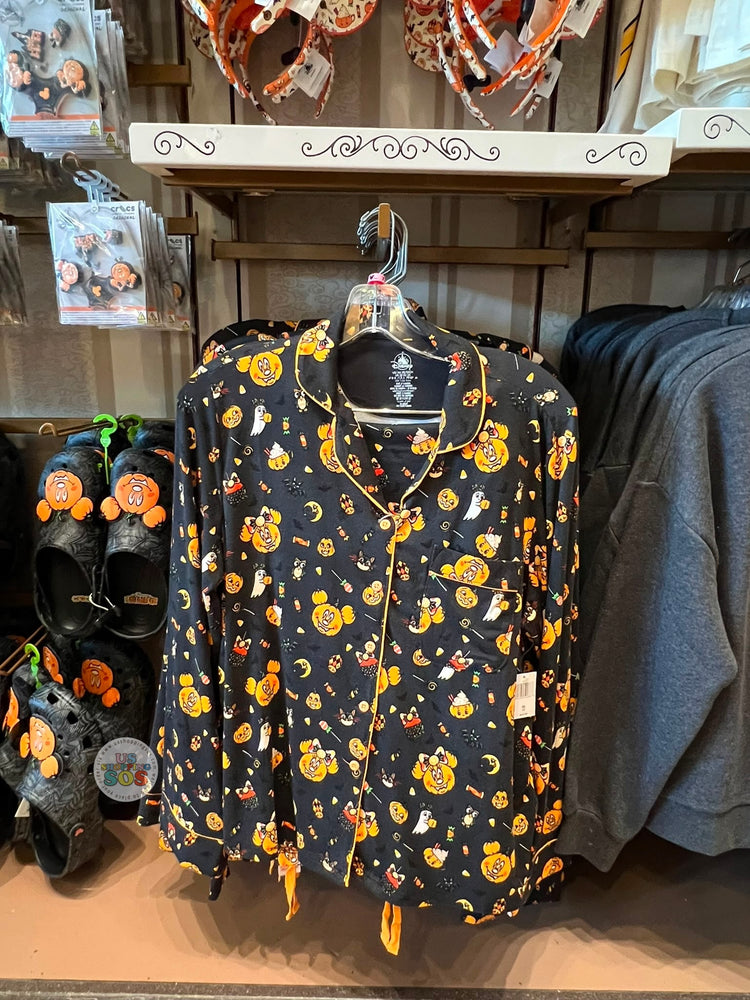 DLR/WDW - Halloween 2026 Mickey Mouse & Family Collection - Jack-o’-Lanterns, Bats, Candy All-Over-Print Pajamas Set (Adult)