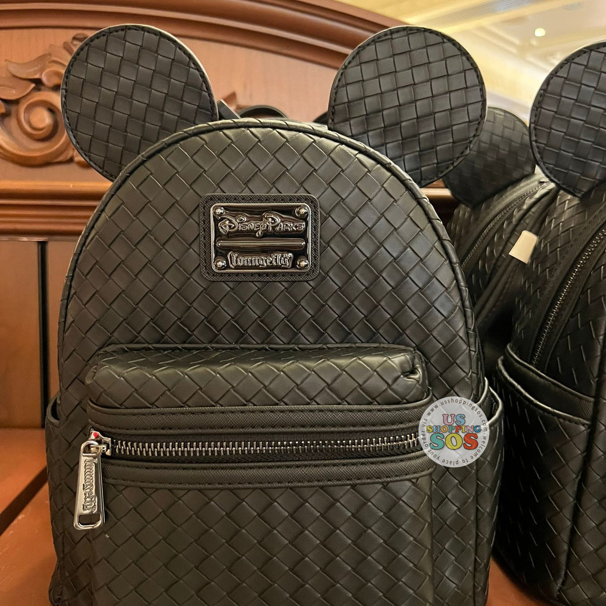 black leather mickey mouse backpack DLR/WDW