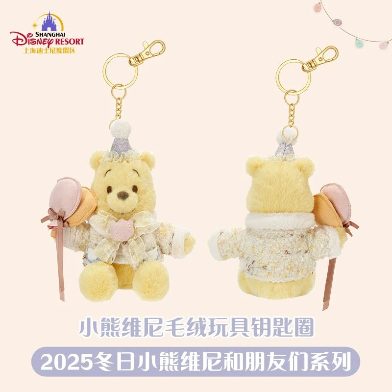 SHDL - 2025 Winnie the Pooh & Friends Winter Collection x Winnie the Pooh Plush Keychain