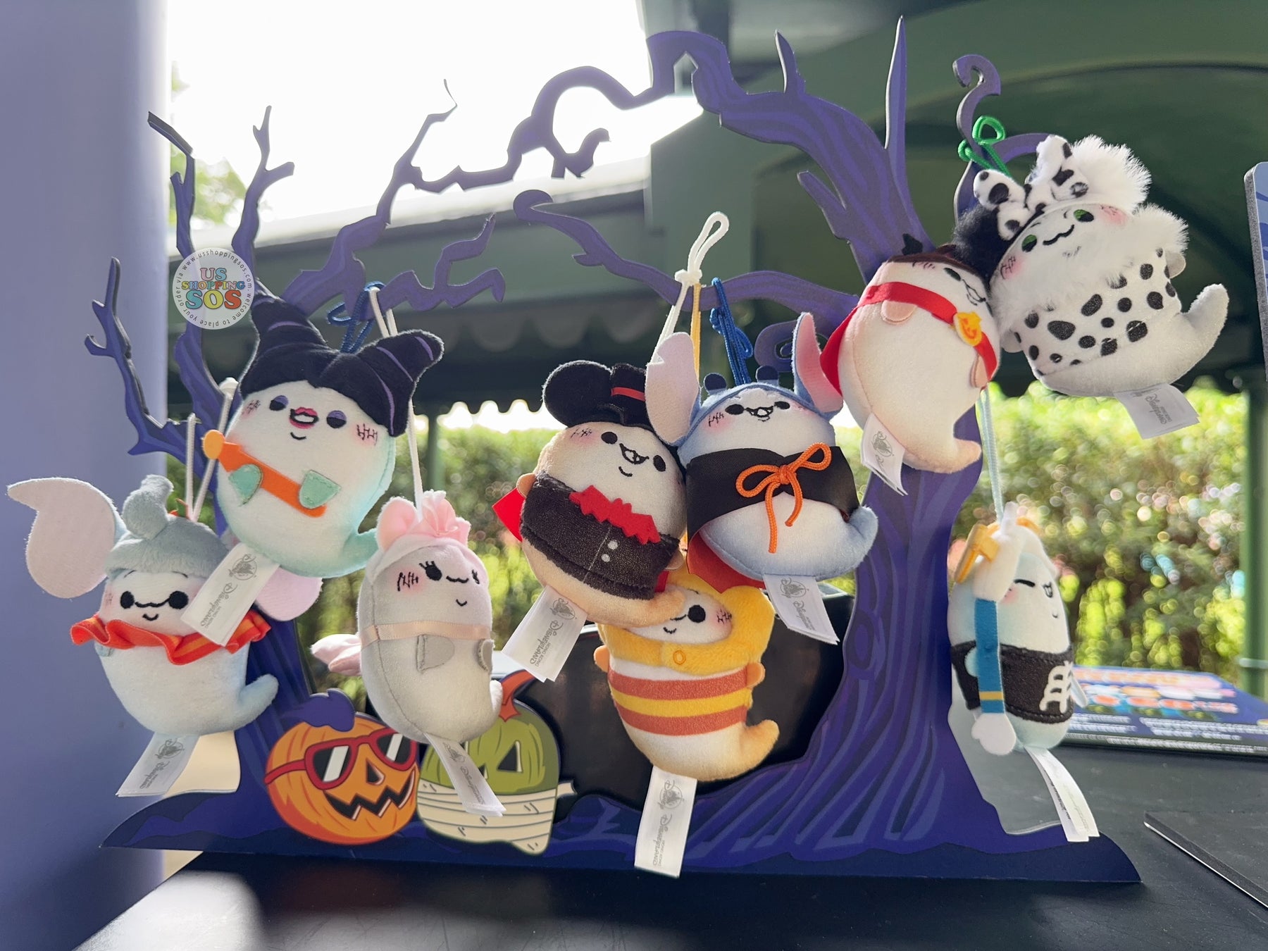 HKDL - 2026 Mickey & Friends Halloween x Disney Ghost Gacha Magic Mystery Plush Keychain