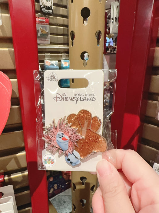 HKDL - Olaf in Simba Costume Pin Badge