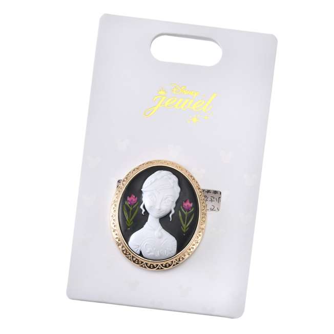 JDS - Anna Cameo Style Brooch