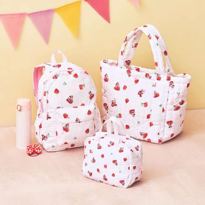 JDS - Minnie Mouse Mother's Tote Bag Strawberry Hug (Release Date: Feb 24, 2026)