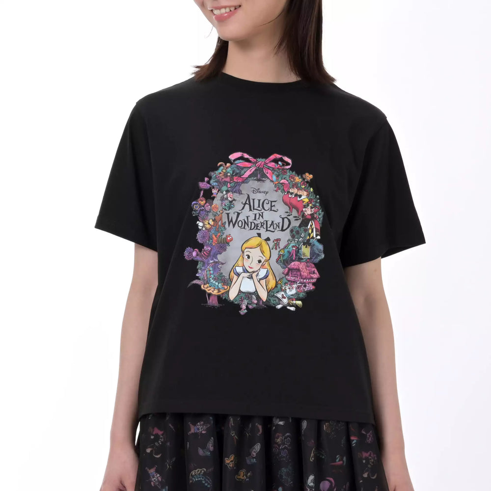 JDS - 2026 Alice in Wonderland 75th Anniversary x Alice in Wonderland Short-Sleeved T-Shirt for Adults (Release Date: Jun 16, 2026)