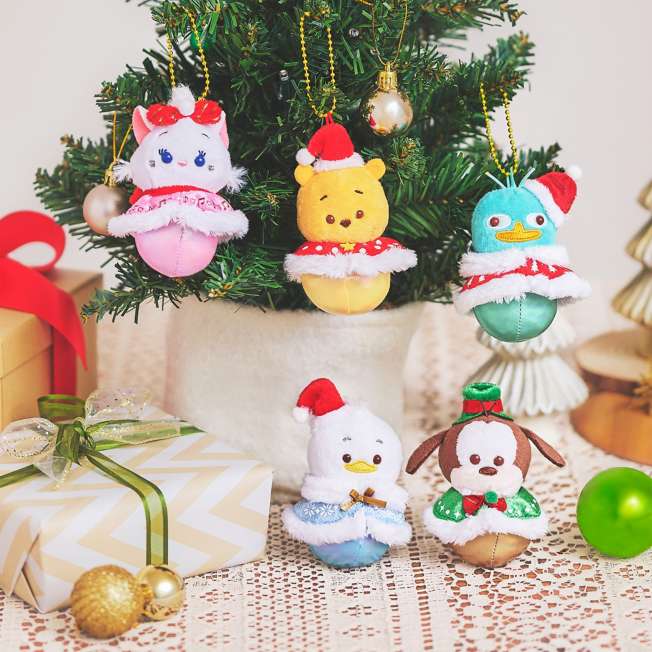 JDS - 2026 Disney Christmas x Donald Duck "Christmas Color Ball"  Plush Keychain (Release Date: Nov 3, 2026)