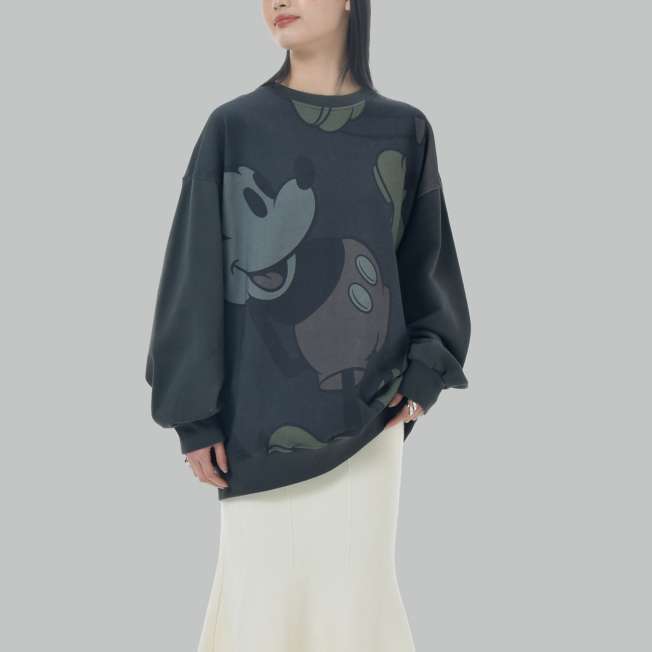 JDS - Magical Label x Mickey "Standing Pose" Long Sleeve Sweatshirt for Adults (Release Date: Feb 25, 2025)