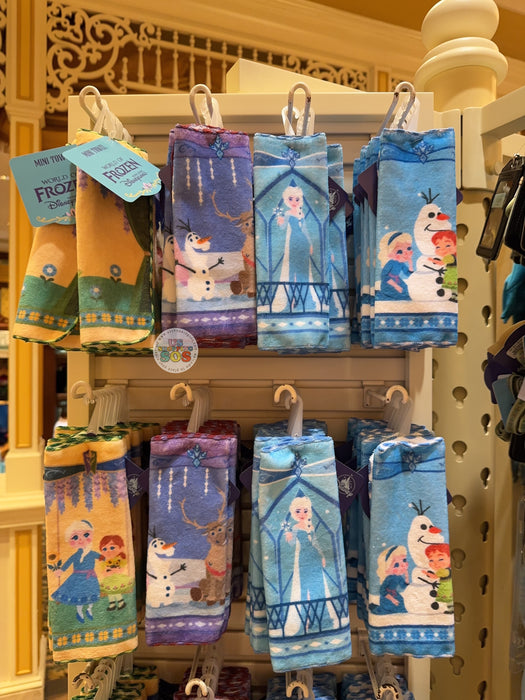 HKDL -  2026 World of Frozen Collection x Elsa & Anna ‘Building Snowman’ Mini Towel