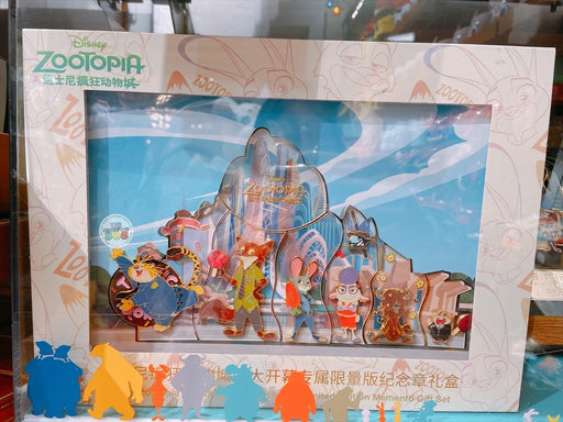 SHDL - Disney Zootopia Grand Opening Exclusive Limited Edition Magical Memento Gift Set (Limited Edition of 1000)