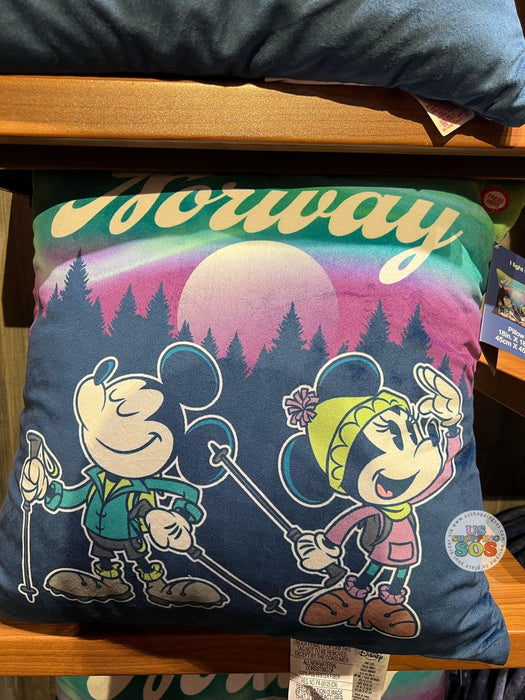 WDW - Epcot World Showcase Norway 🇳🇴 - Mickey and Minnie Aurora Time 2025 - Light-Up Cushion Pillow