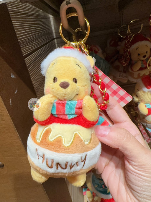 HKDL - 2025 Winnie the Pooh & Friends Christmas x Winnie the Pooh Plush Keychain