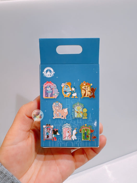 SHDL - 2025 Pin Trading Fun Day Collection x Disney Characters "Distorting Mirror" Mystery Pin Blind Box