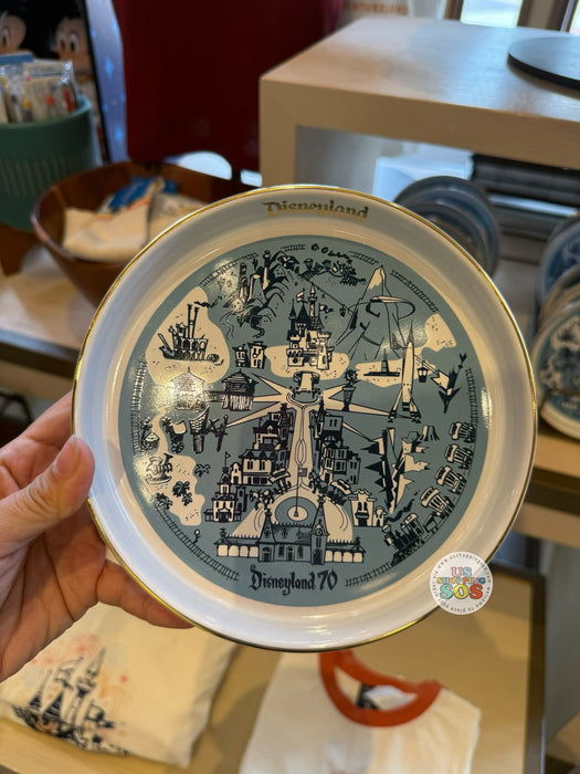 DLR - Disneyland 70th Vault - Decorative Plate