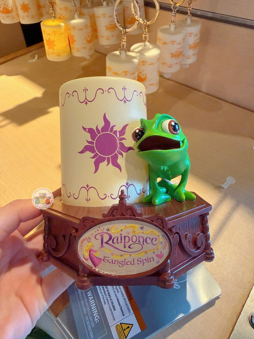 DLP - 2026 Tangled x Pascal & Lantern Light Up Figurine