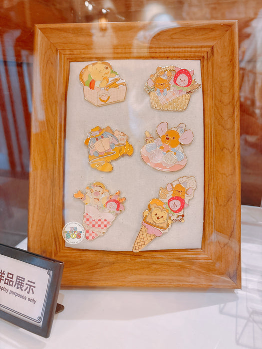SHDL - 2026 Winnie the Pooh & Friends Spring Picnic Collection x Winnie the Pooh & Friends Mystery Pin Badge Box