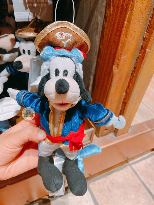 SHDL - Mickey & Friends Pirates Collection x Goofy Plush Keychain