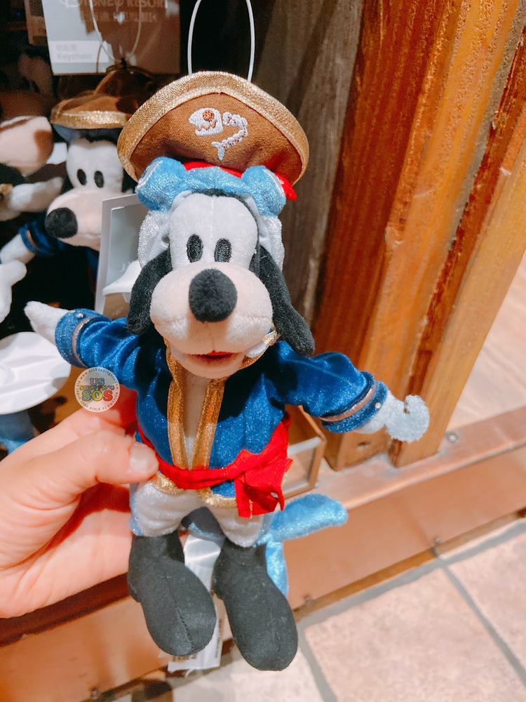 SHDL - Mickey & Friends Pirates Collection x Goofy Plush Keychain