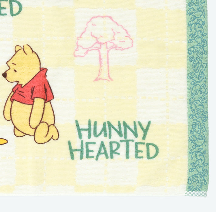 TDR - Heartwarming Winnie the Pooh Collection x Bath Towel (Release Date: Dec 4, 2025)