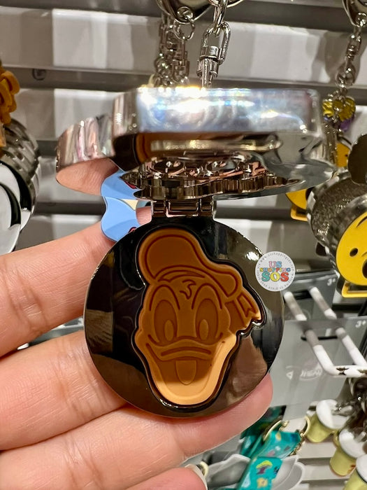 DLR/WDW - Donald Duck Waffle Maker Keychain 2026