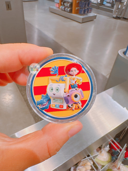 SHDL - 2026 Toy Story 5 Jessie,Sticky Hand of Blue, Smarty Pants, Atlas And Snappy of Renders Souvenir Coin
