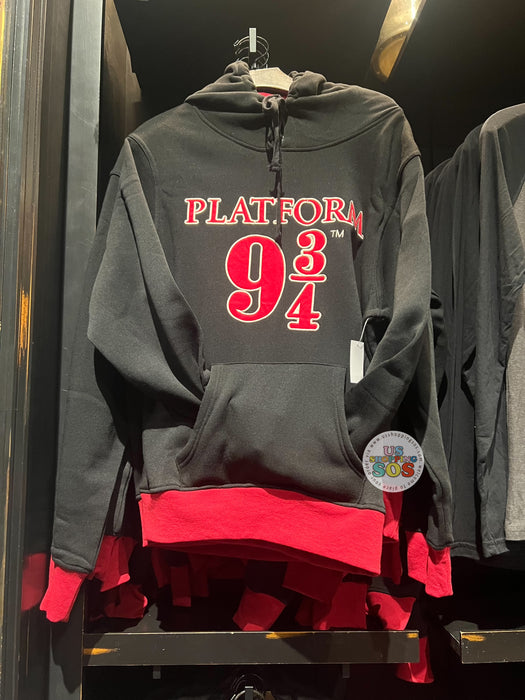 Universal Studios - The Wizarding World of Harry Potter - Platform 9 3/4 Appliqué Black Hoodie Pullover (Adult)