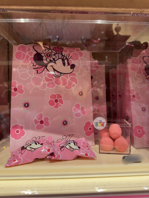 HKDL - 2026 Minnie Mouse Cherry Blossom Sakura Collection x Strawberry Chocolate Coated Freeze Dried Strawberry Paper Bag Set