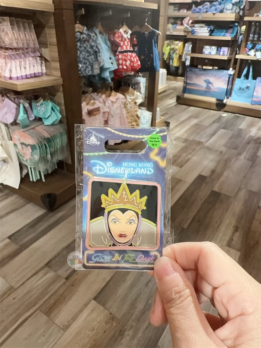 HKDL - Disney Villains ‘Glow in the Dark’ x Evil Queen Pin