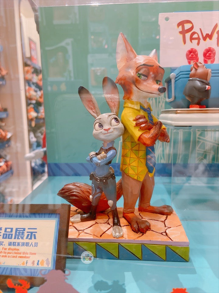 Zootopia x Judy Hopps & Nick Wilde "Partners in Crime-fighting"