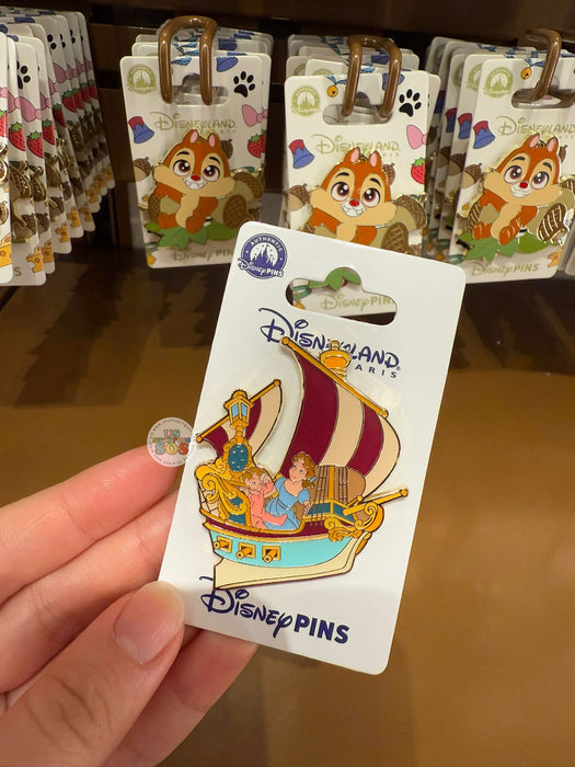DLP - Peter Pan x Wendy and Michael Darling Pin