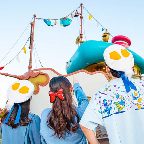 TDR - "Donald's Quacky Duck City" Collection - Donald Duck Beret for Adults  (Release Date: Apr 8)