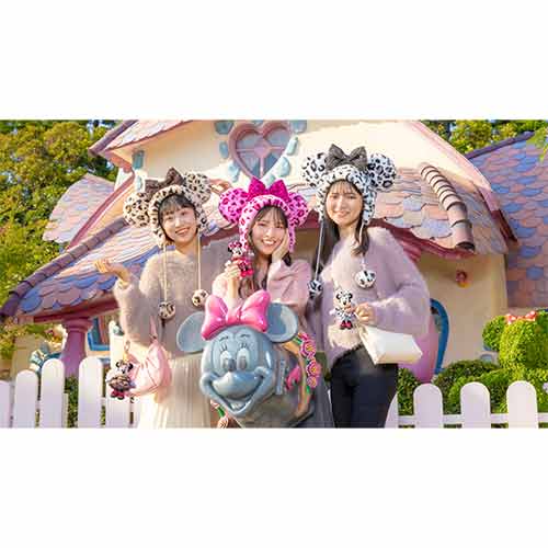 TDR - Enjoy Winter Fashion Collection x Minnie Mouse Leopard Print Fluffy Fan Cap for Adults Color: Brown (Release Date: Oct 16, 2025) (Pre Order, Restock Date is Unknown)
