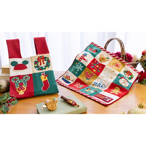 TDR - 2025 Mickey & Friends "Holly Jolly Christmas" Collection x Mickey Mouse Mini Towel (Release Date: Nov 10, 2025)