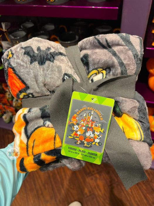 DLR/WDW - Halloween 2026 Mickey Mouse & Family Collection x Throw Blanket